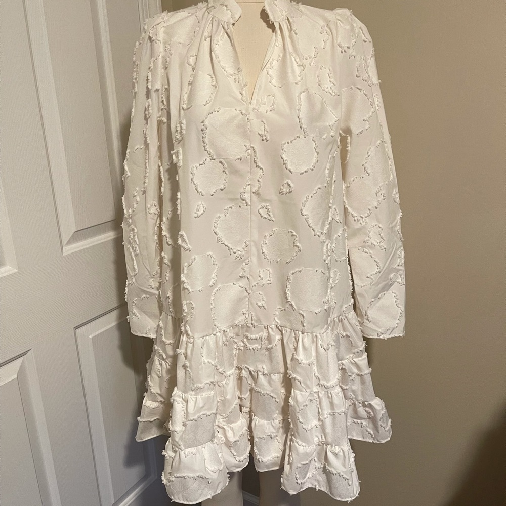 white long sleeve dress